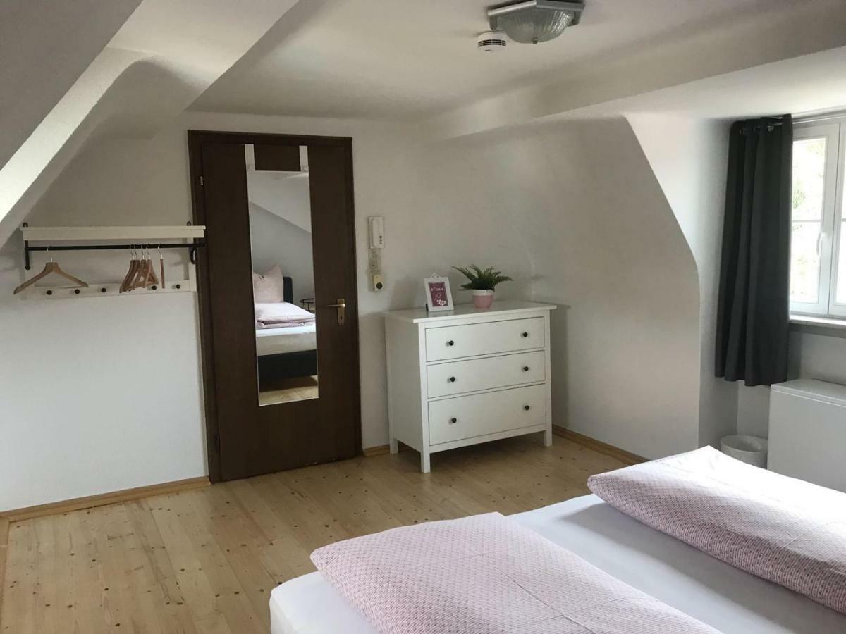 Ferienwohnung im historischen Stadttor Staufen im Breisgau Exterior foto